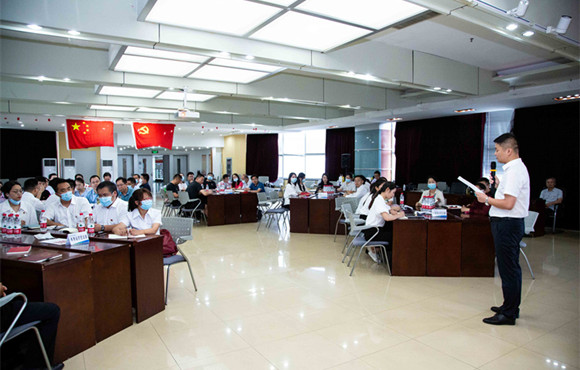 彩名堂官网临时党委组织“百年党史中的红色经典研读”活动